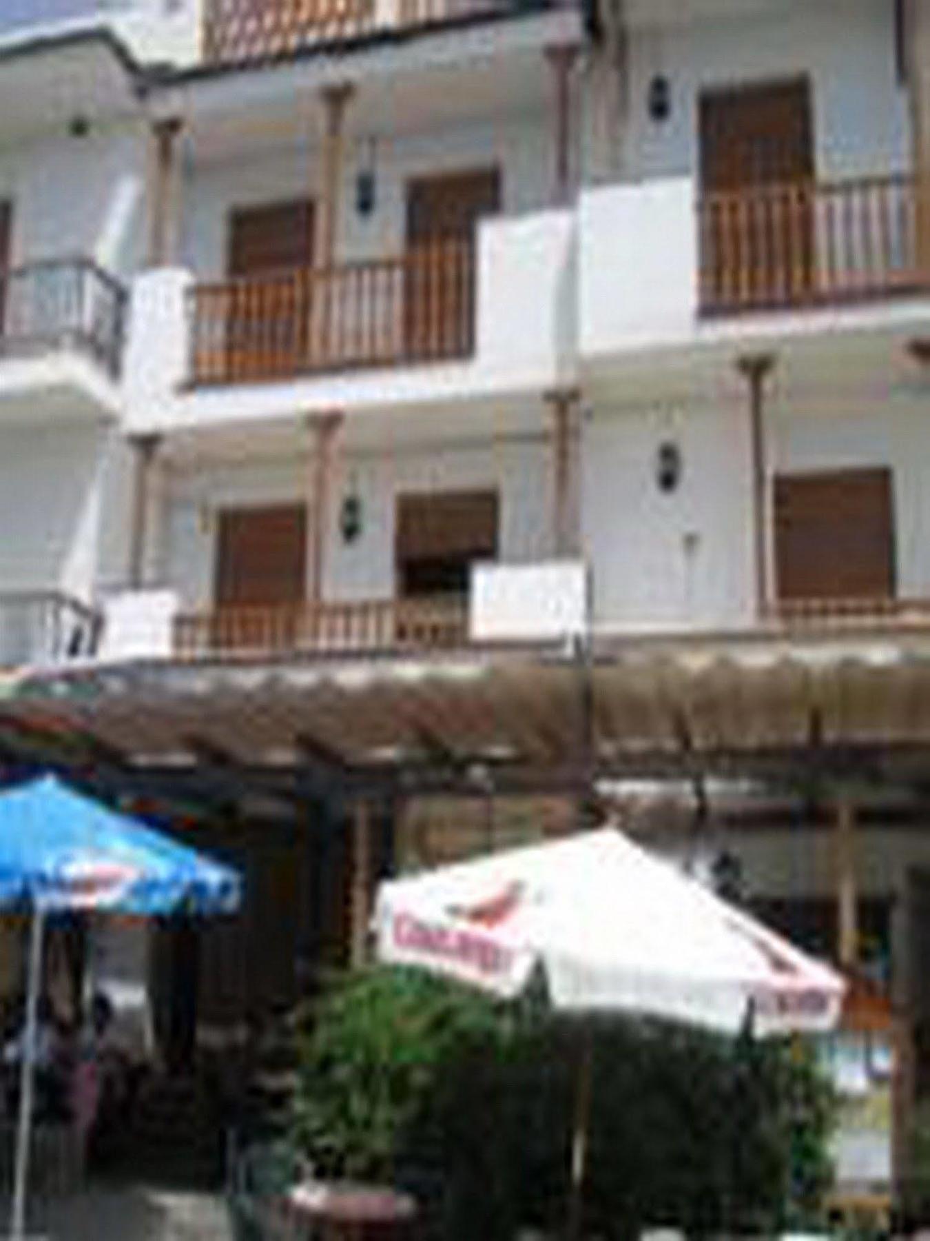 Hostal El Cascapenas De La Alpujarra Capileira Exterior foto